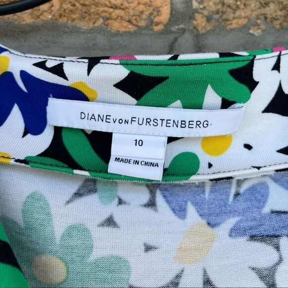 Diane von Furstenberg "New Julian Two" jersey dress in garden daisy print 10 - Picture 6 of 13
